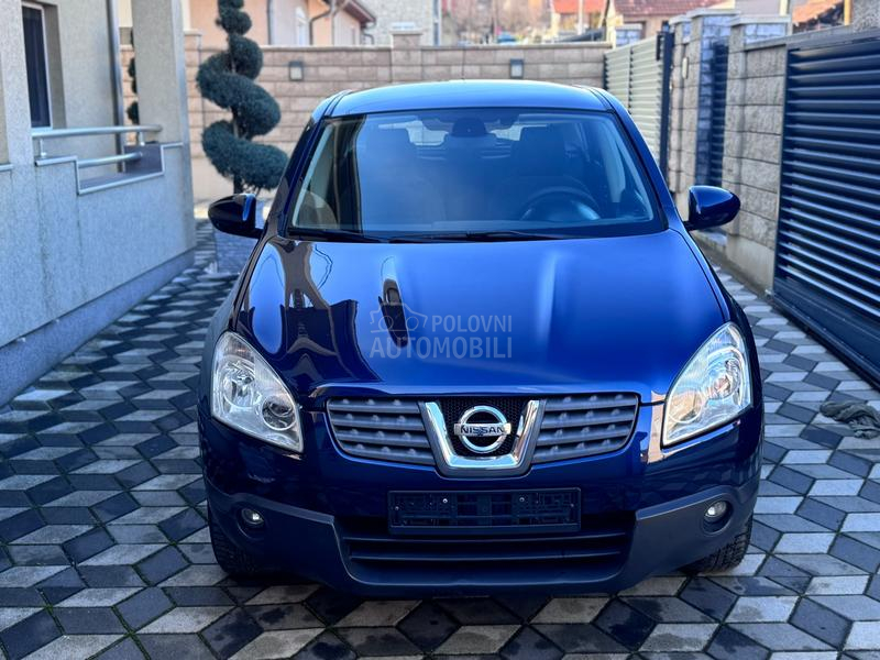 Nissan Qashqai 2.0dci 4WD TEKNA CH