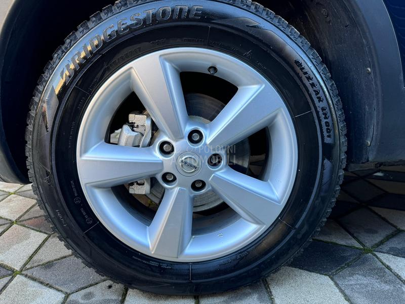 Nissan Qashqai 2.0dci 4WD TEKNA CH