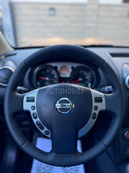 Nissan Qashqai 2.0dci 4WD TEKNA CH