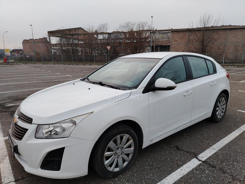 Chevrolet Cruze 1.6 P L I N