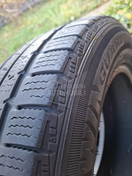 Nexen 215/65 R16 Zimska