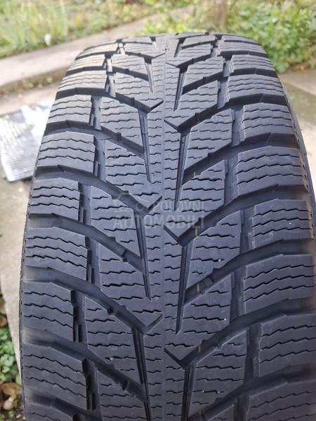 Nexen 215/65 R16 Zimska