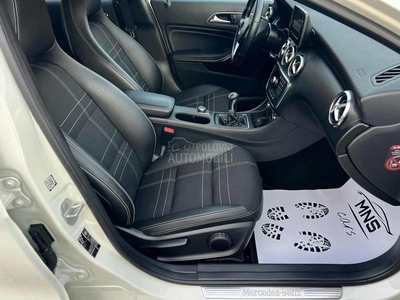 Mercedes Benz A 180 3x AMG/Led/Nav