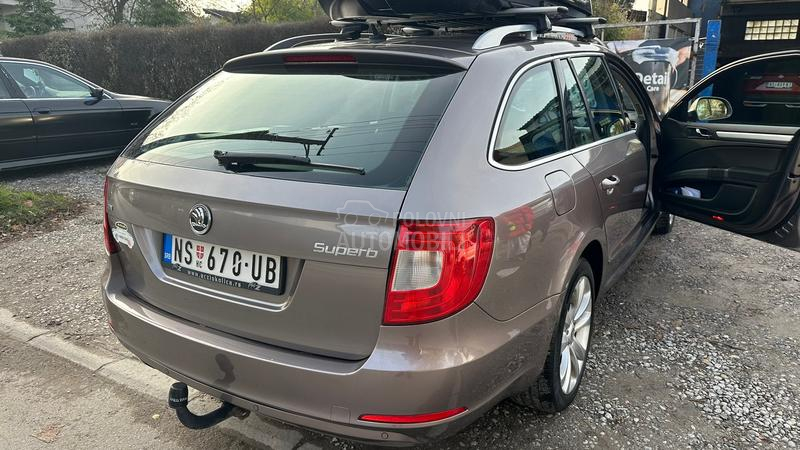 Škoda Superb 