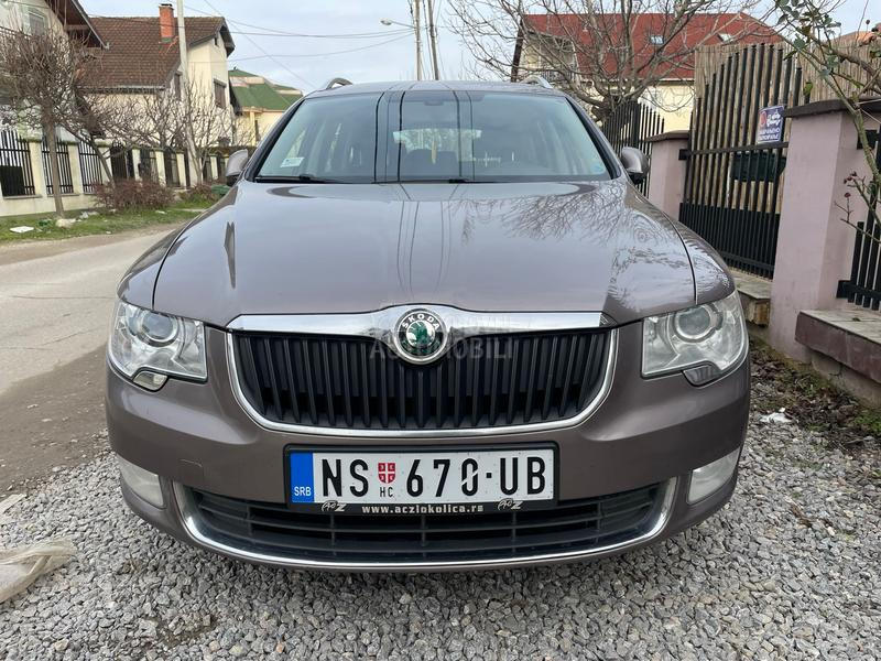 Škoda Superb 