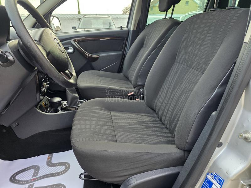 Dacia Duster 1.6 LAUREATE
