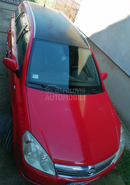 Opel Astra H 