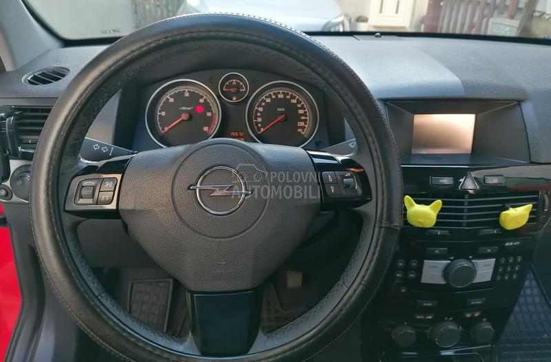 Opel Astra H 