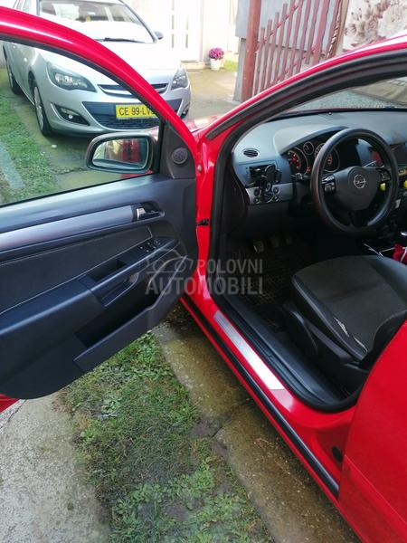 Opel Astra H 