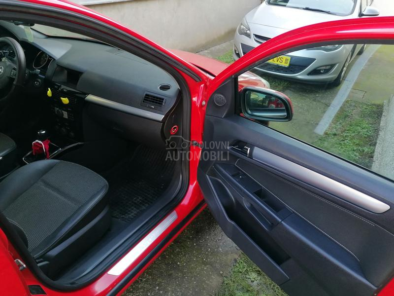 Opel Astra H 