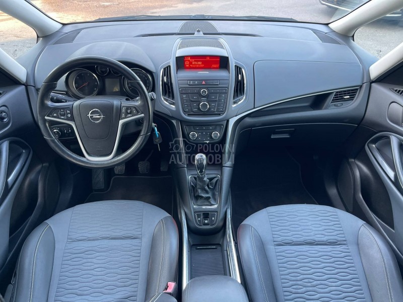 Opel Zafira C O S M O 7 Sed