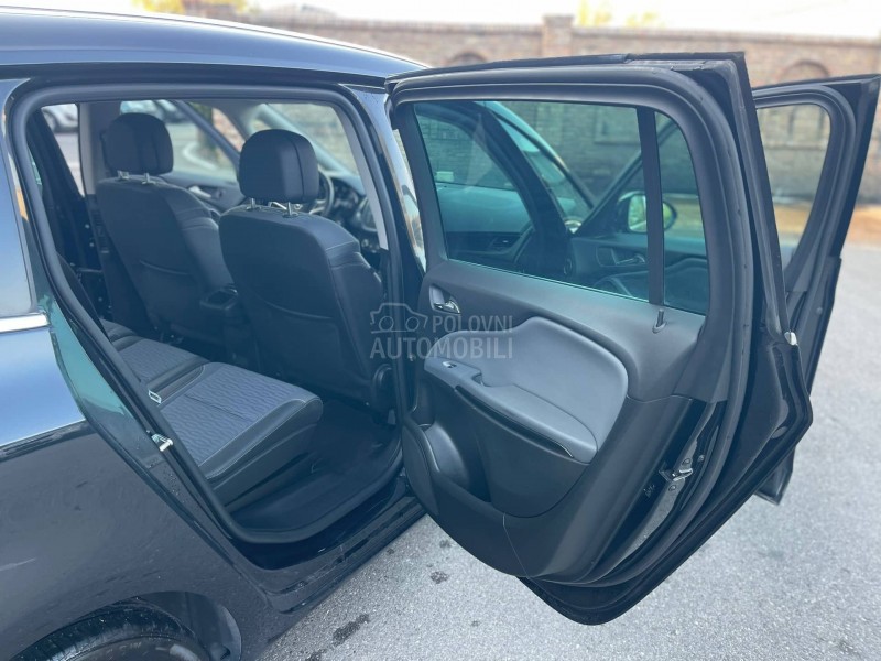 Opel Zafira C O S M O 7 Sed
