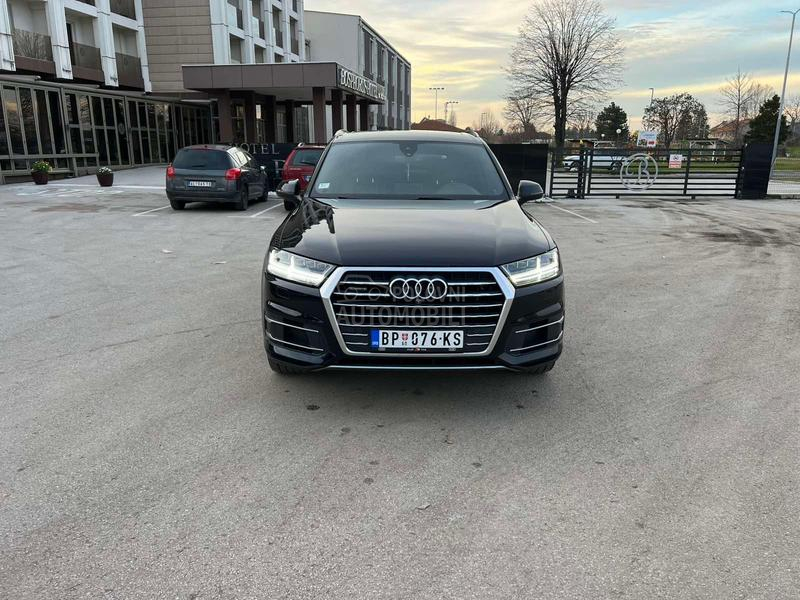 Audi Q7 S Line