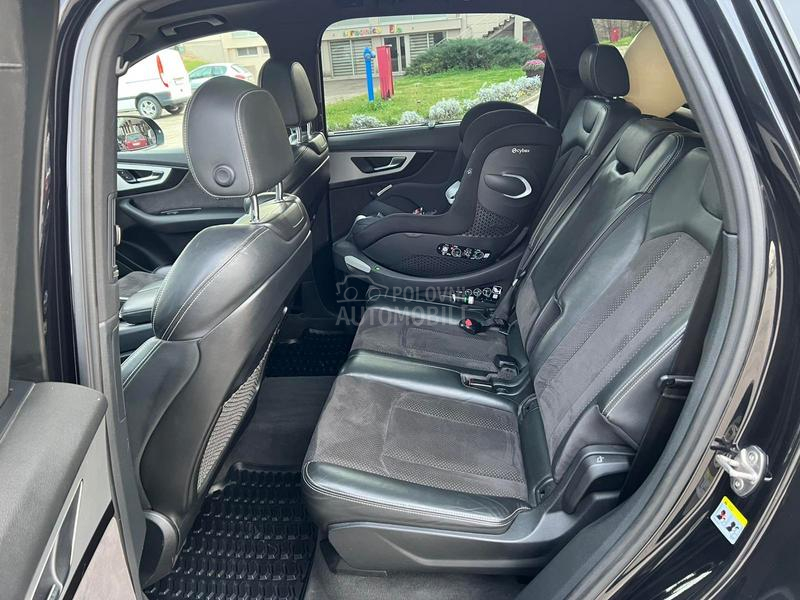 Audi Q7 S Line