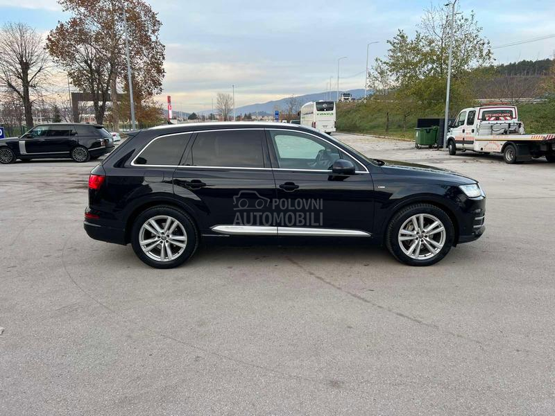 Audi Q7 S Line