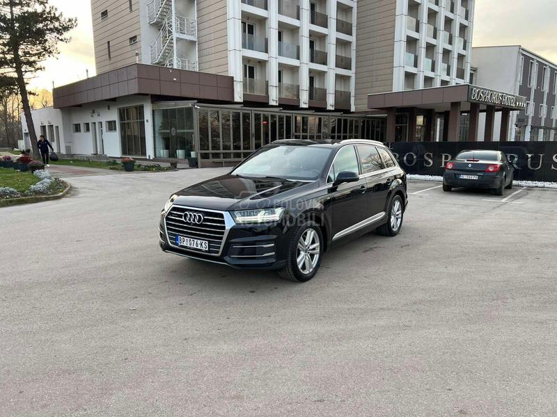 Audi Q7 S Line
