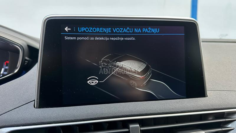 Peugeot 3008 HDi PREMIUM