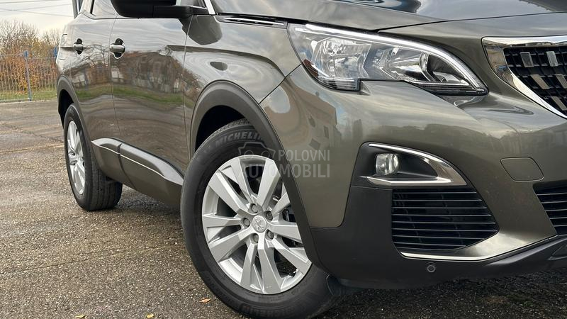 Peugeot 3008 HDi PREMIUM