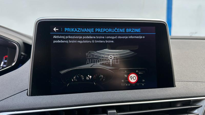 Peugeot 3008 HDi PREMIUM