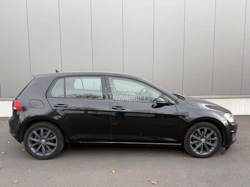 Volkswagen Golf 7 1.2 tsi trendline