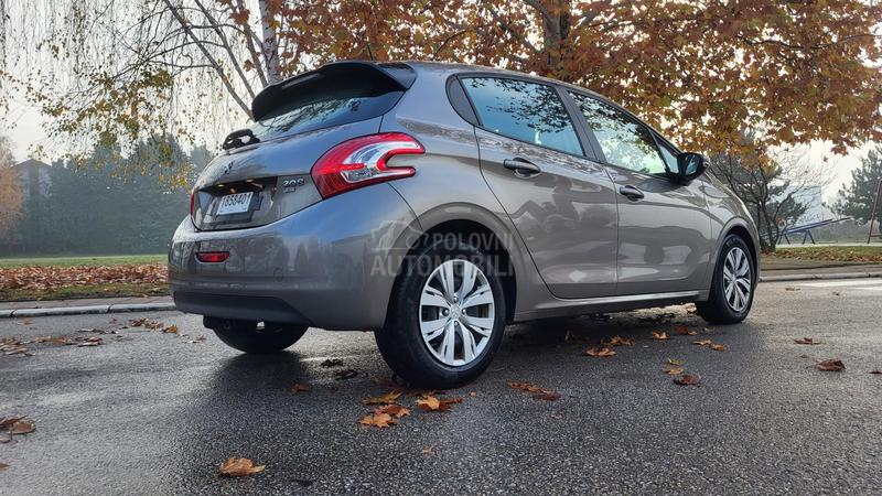 Peugeot 208 1.6 e hdi