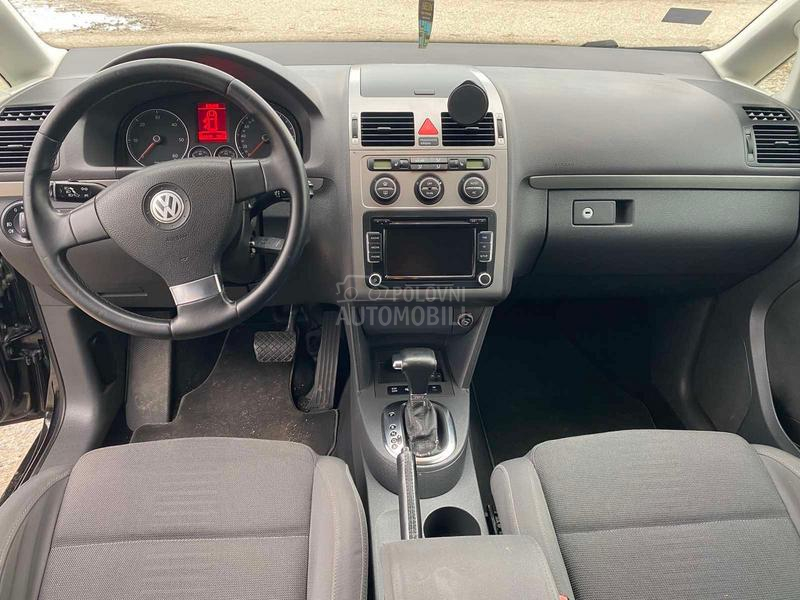 Volkswagen Touran DSG