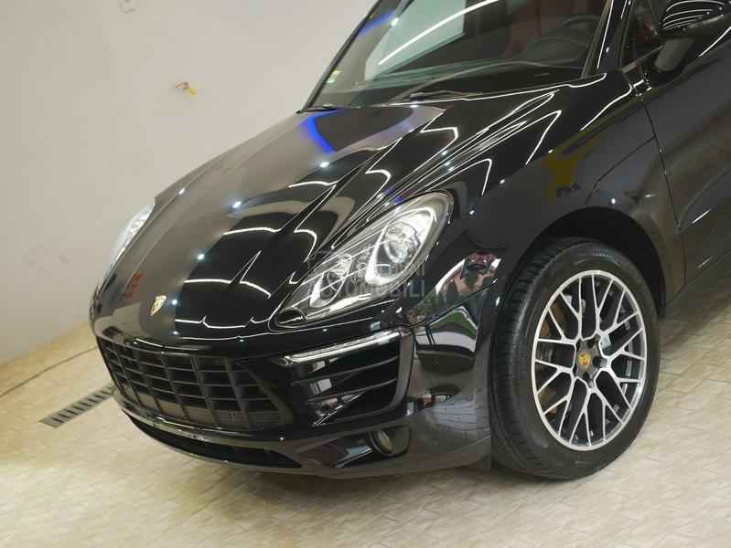 Porsche Macan S