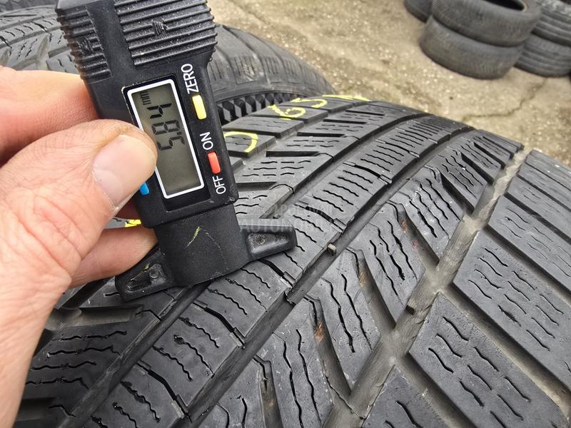 Continental 215/65 R17 Zimska