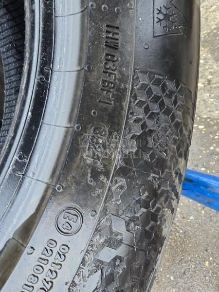 Continental 215/65 R17 Zimska