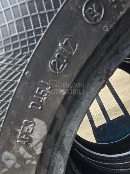 Continental 215/65 R17 Zimska