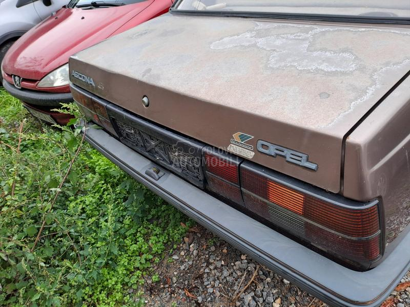 Opel Ascona 