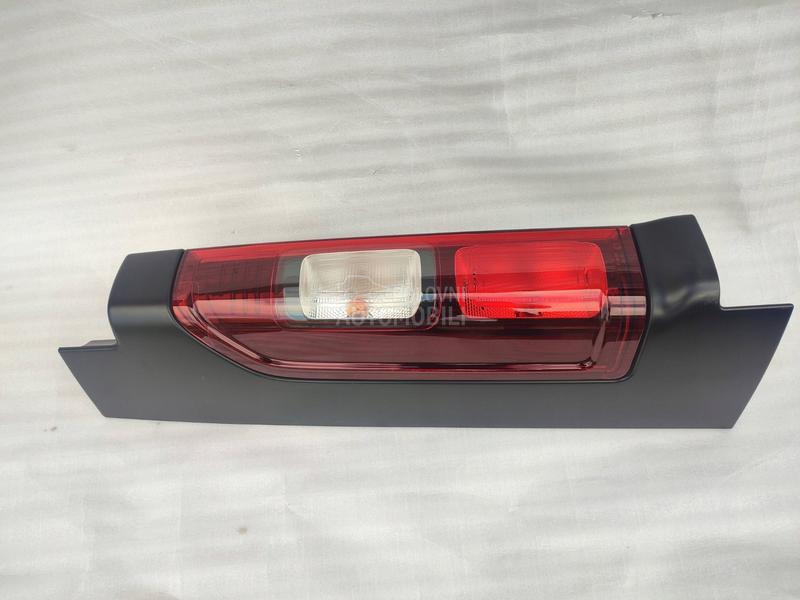 Stop svetlo za Opel Vivaro B