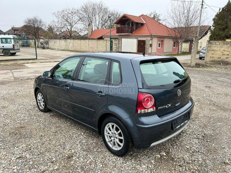 Volkswagen Polo SPORT   BLU MOTION