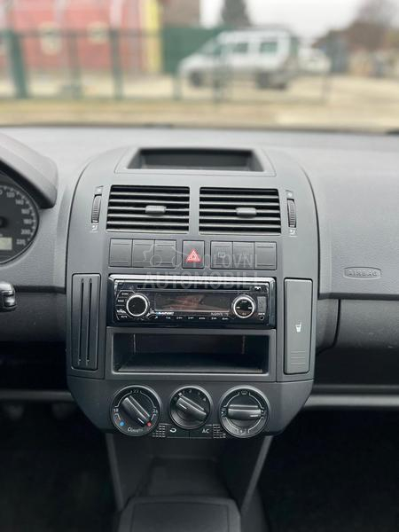 Volkswagen Polo SPORT   BLU MOTION