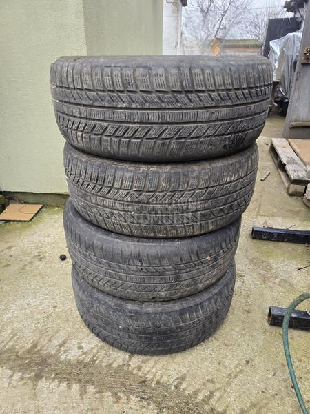 Continental 235/55 R17 Zimska