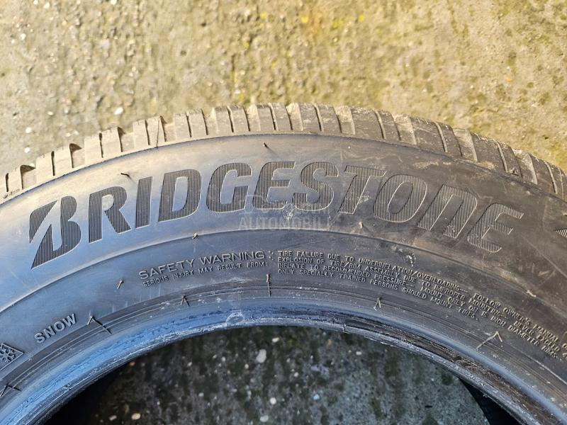 Bridgestone 215/65 R16 Zimska