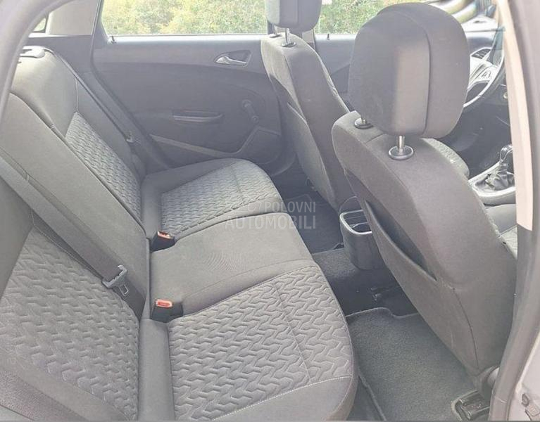 Opel Astra J Navgacija/siber
