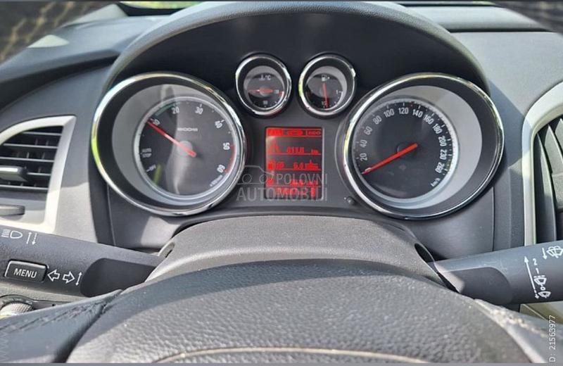 Opel Astra J Navgacija/siber