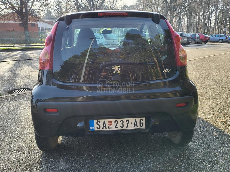 Peugeot 107 1.0