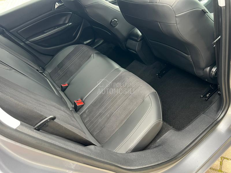 Peugeot 308 AUT OM/F U LL/