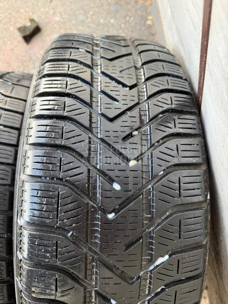 Pirelli 195/55 R16 Zimska
