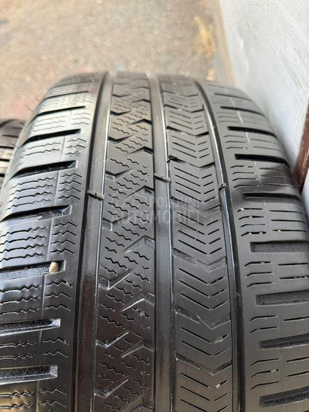 Vredestein 215/45 R17 Sve sezone