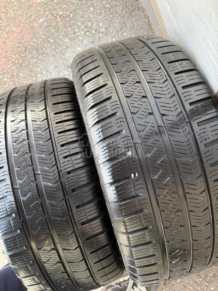 Vredestein 215/45 R17 Sve sezone