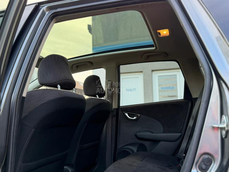 Honda Jazz 1.4i resty,Pano,CH