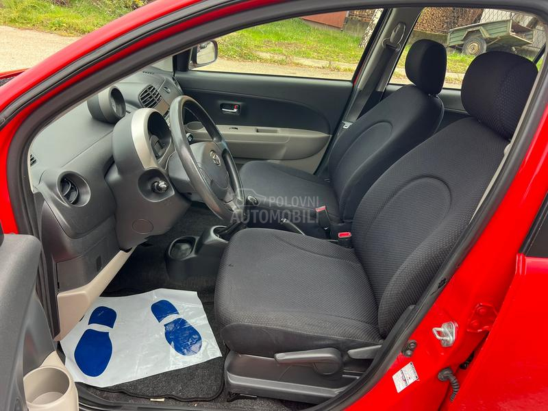 Daihatsu Sirion iz CH