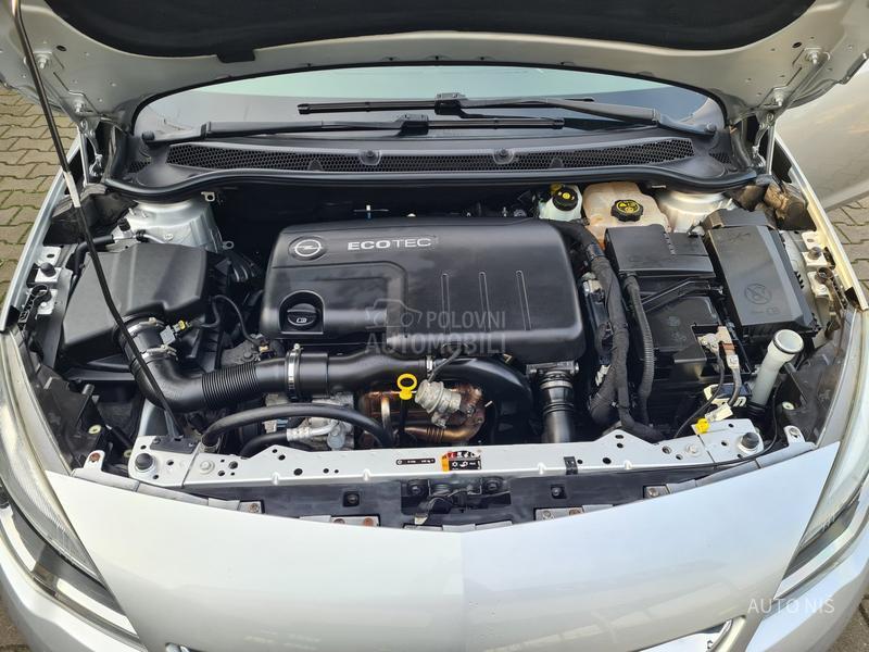 Opel Astra J 1.7 CDTI COSMO