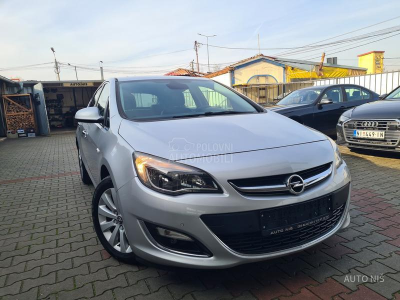 Opel Astra J 1.7 CDTI COSMO