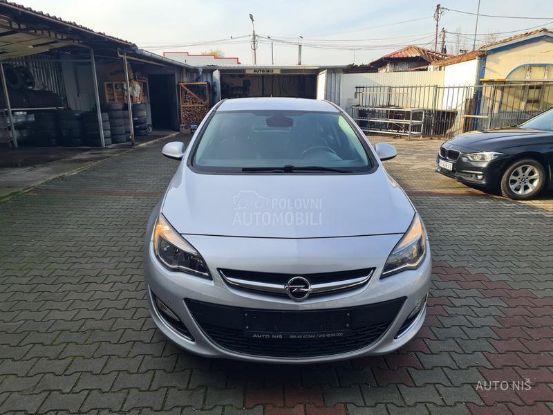 Opel Astra J 1.7 CDTI COSMO