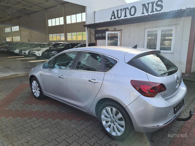 Opel Astra J 1.7 CDTI COSMO