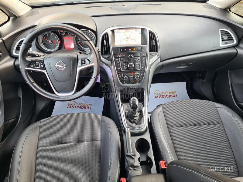 Opel Astra J 1.7 CDTI COSMO